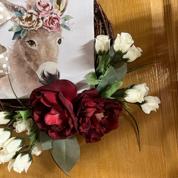 Spring collection- 14” grapevine wreath - Picture 4 of 4